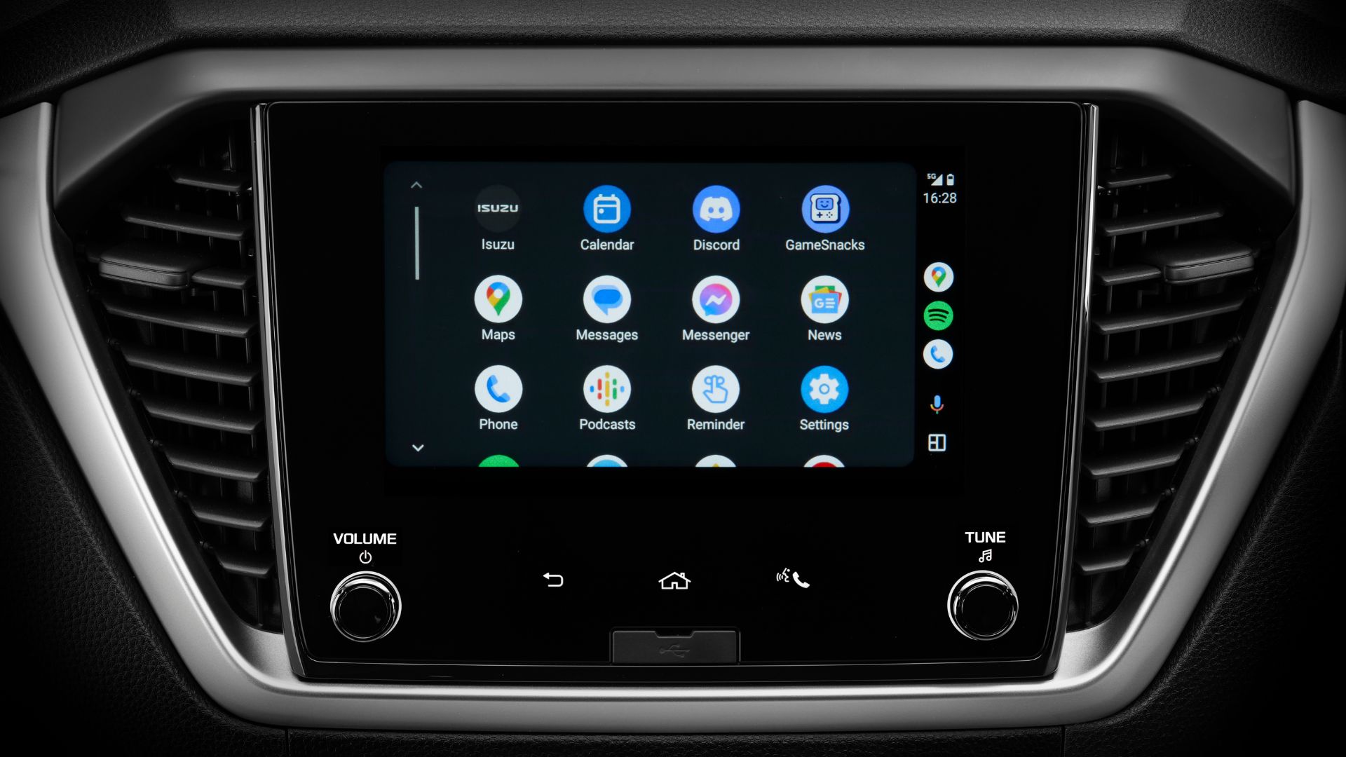 INFOTAINMENT WITH APPLE CARPLAY™ AND ANDROID AUTO™ - Isuzu Latinoamérica